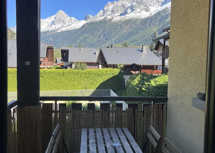 Modern 2br With Mountain Views & Private Parking