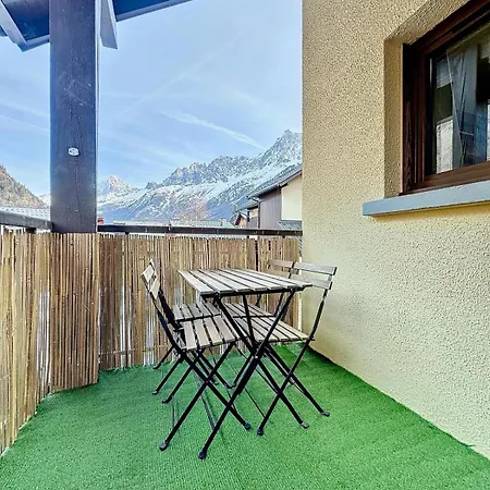 Modern 2br With Mountain Views & Private Parking *