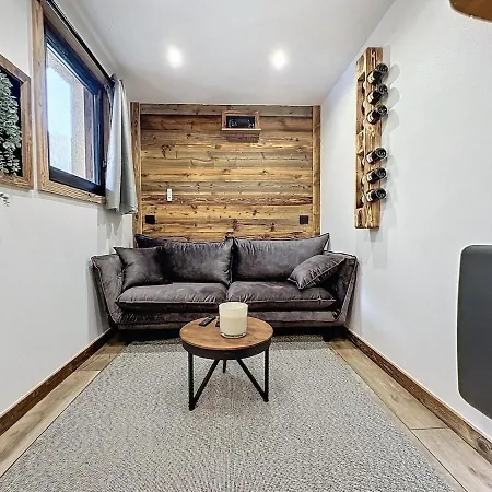 Modern 2br With Mountain Views & Private Parking