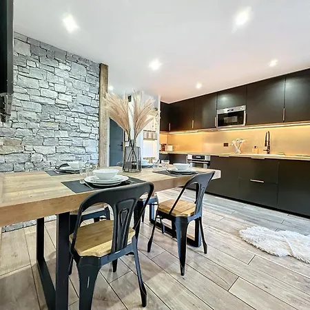 Modern 2br With Mountain Views & Private Parking Apartamento Les Houches